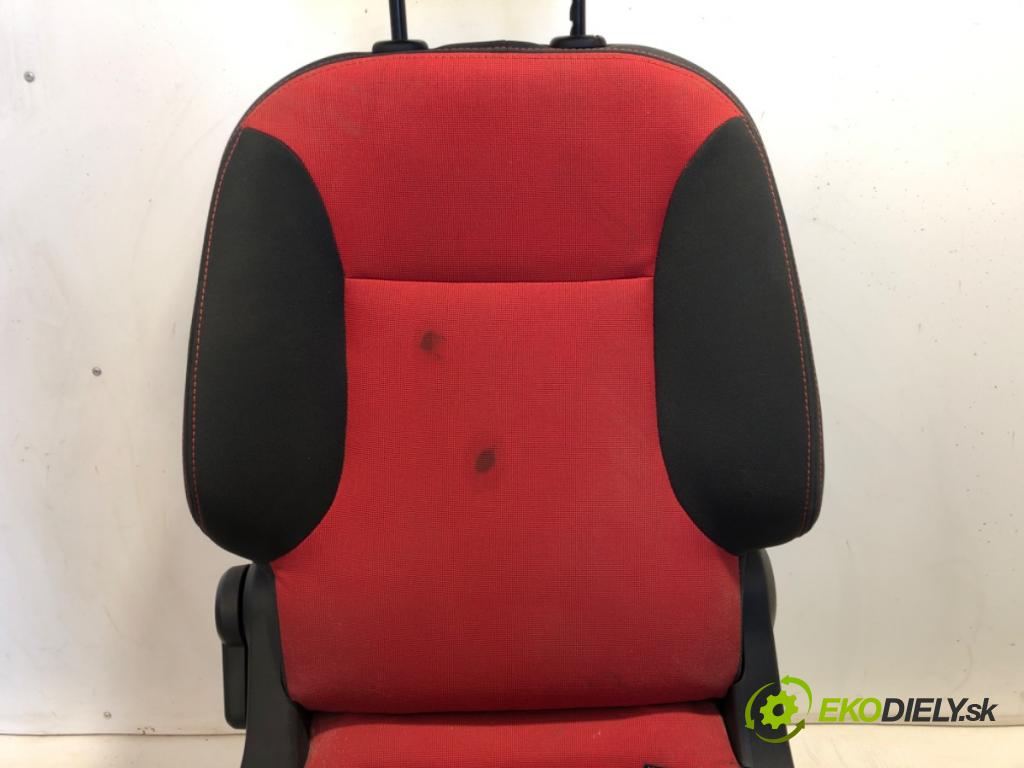 PEUGEOT PARTNER I Nadwozie pełne/minivan 2008 55 kW 1.6 HDi 75 1560 Sedadlo pravy predný