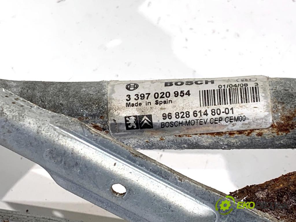 PEUGEOT PARTNER I Nadwozie pełne/minivan 2008 55 kW 1.6 HDi 75 1560 Mechanizmus stieračov predný 9682861480 (Motorček stieračov predný)