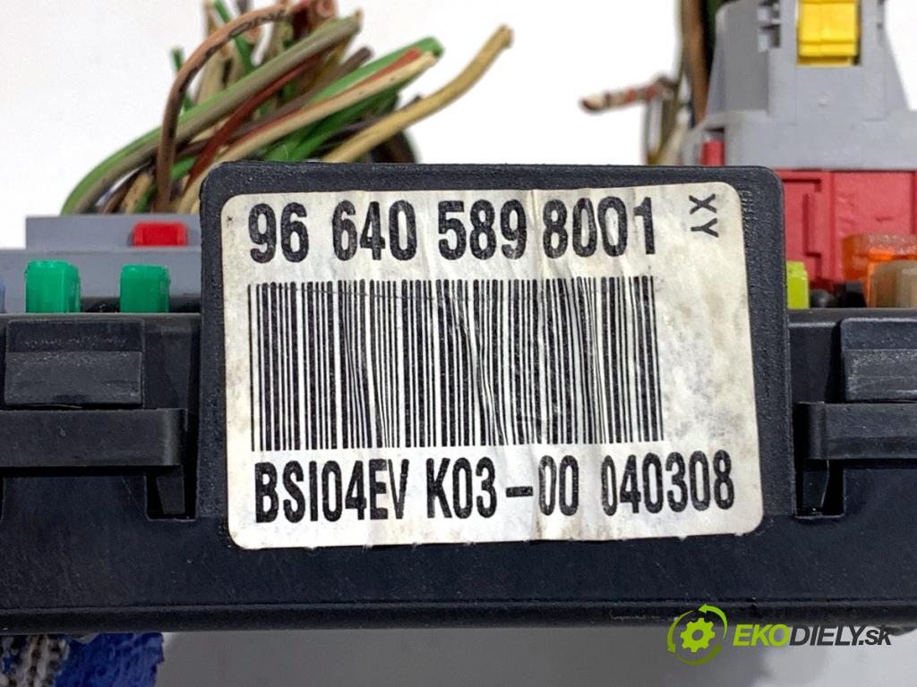 PEUGEOT PARTNER I Nadwozie pełne/minivan 2008 55 kW 1.6 HDi 75 1560 Modul BSI 9664058980 (Poistková skrinka)
