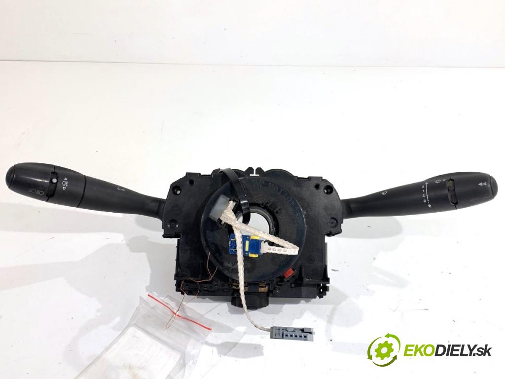 PEUGEOT PARTNER I Nadwozie pełne/minivan 2008 55 kW 1.6 HDi 75 1560 Prepínač kombinovaný 96658427XT (Prepínacie páčky pod volantom)