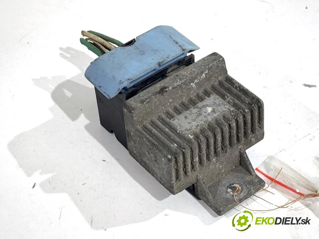 PEUGEOT PARTNER I Nadwozie pełne/minivan 2008 55 kW 1.6 HDi 75 1560 relé svíček žhavení  (Relé)