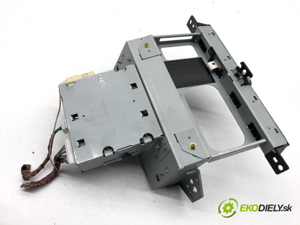 TOYOTA AVENSIS T25 liftback 2003 95 kW 1.8 (ZZT251_) 1794 Displej 86110-05020 (Přístrojová deska)