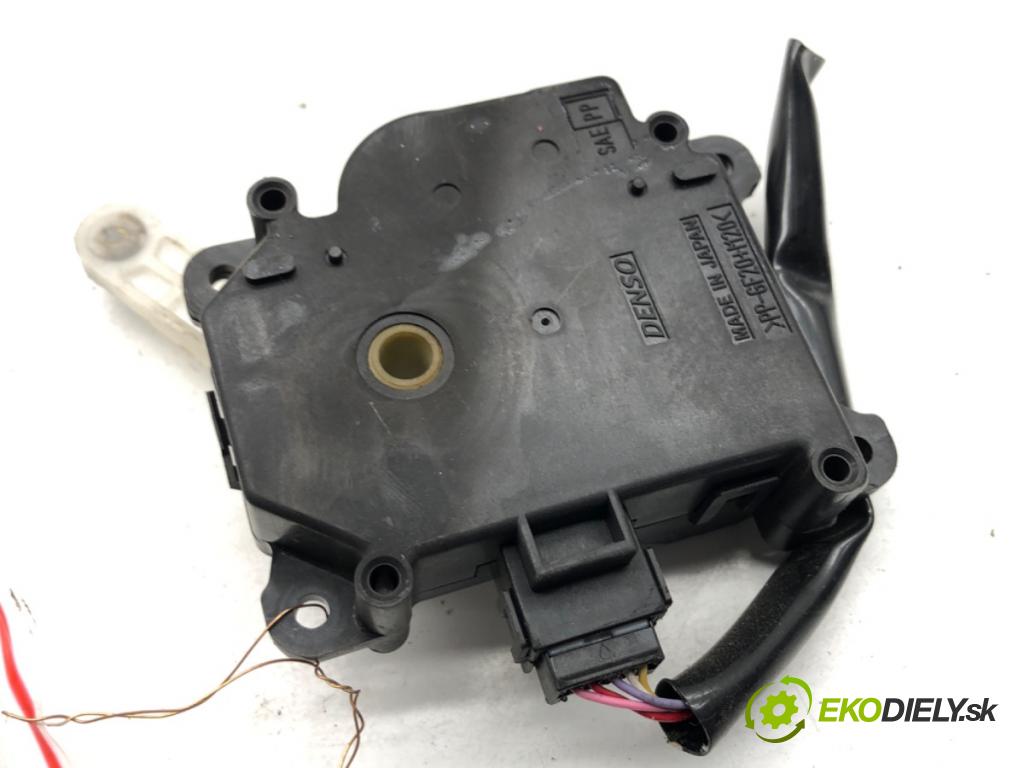 TOYOTA AVENSIS T25 liftback 2003 95 kW 1.8 (ZZT251_) 1794 motor topení 063700-8680