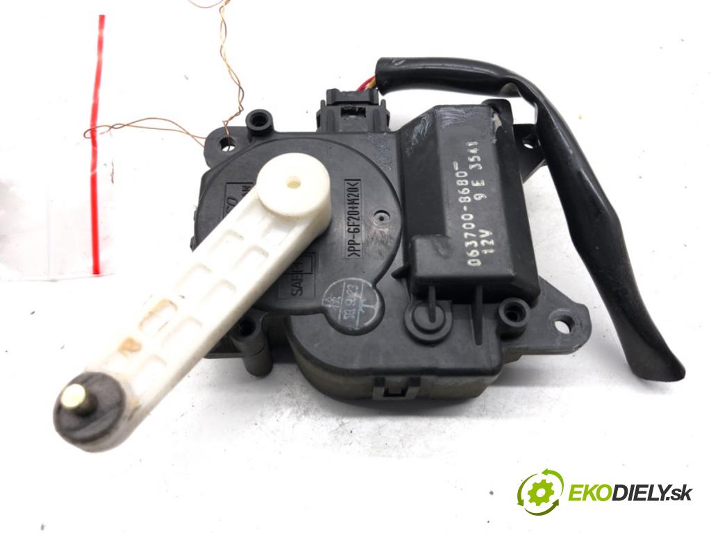 TOYOTA AVENSIS T25 liftback 2003 95 kW 1.8 (ZZT251_) 1794 motor topení 063700-8680