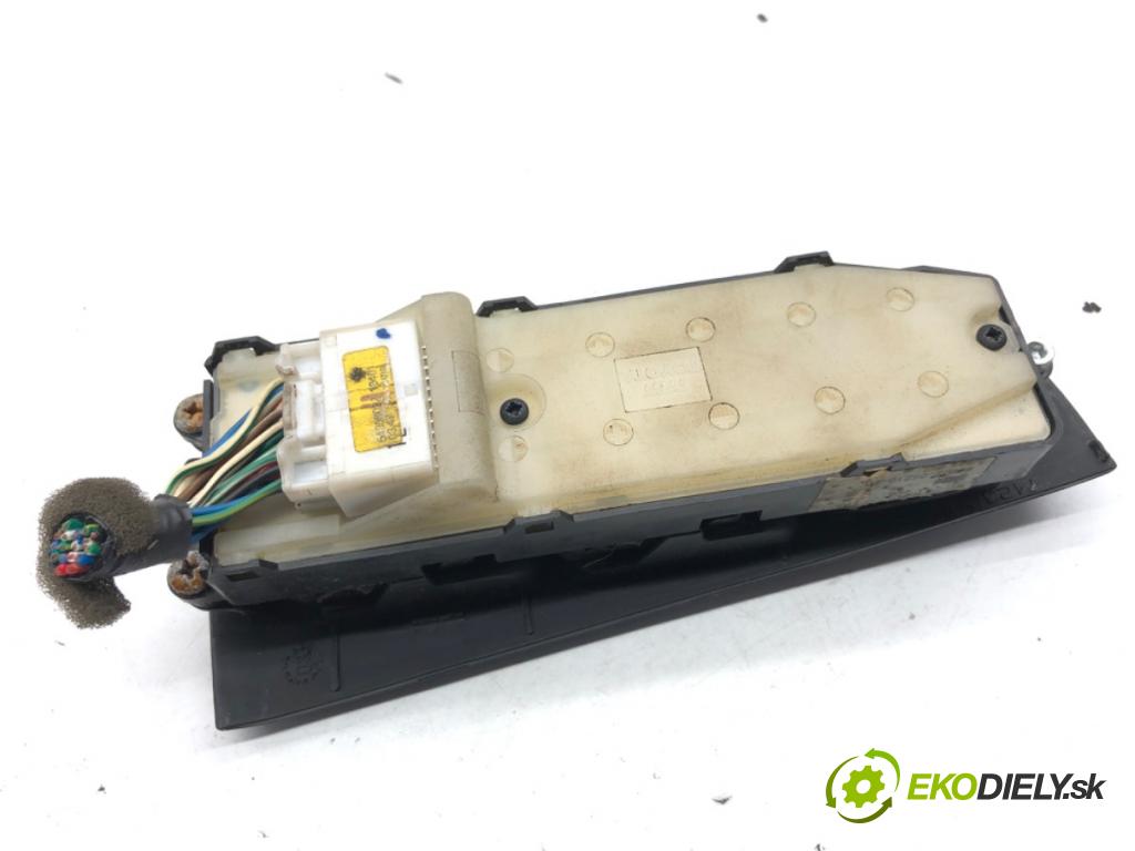 TOYOTA AVENSIS T25 liftback 2003 95 kW 1.8 (ZZT251_) 1794 Prepínač okien 84802-05210-B0 (Prepínacie páčky pod volantom)