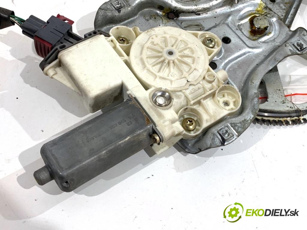 TOYOTA AVENSIS T25 liftback 2003 95 kW 1.8 (ZZT251_) 1794 Mechanizmus okna ľavy predný