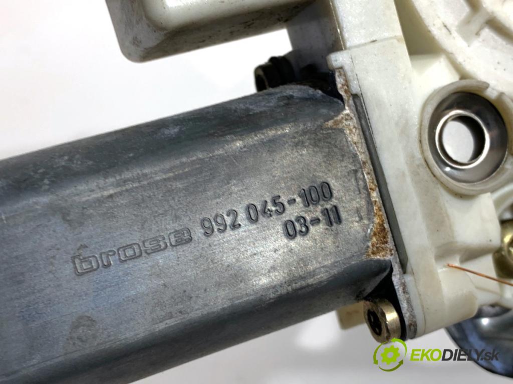 TOYOTA AVENSIS T25 liftback 2003 95 kW 1.8 (ZZT251_) 1794 Mechanizmus okna ľavy predný