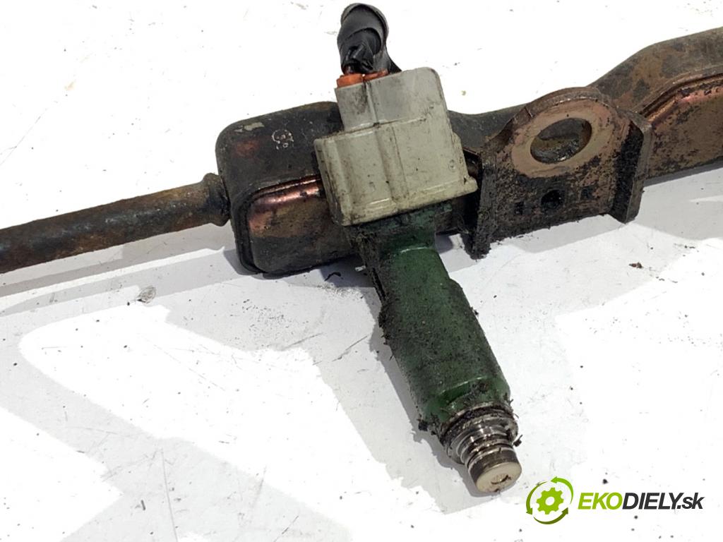 TOYOTA AVENSIS T25 liftback 2003 95 kW 1.8 (ZZT251_) 1794 lišta vstřikovací 23250-22040 (Vstřikovací lišta)