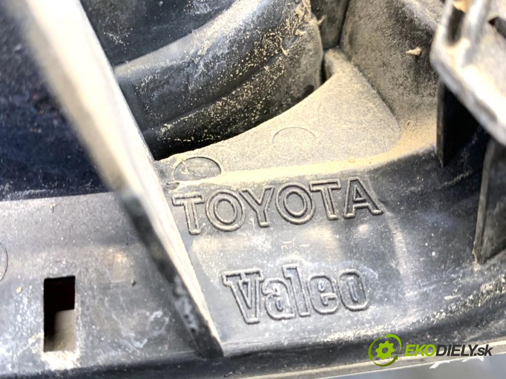 TOYOTA AVENSIS T25 liftback 2003 95 kW 1.8 (ZZT251_) 1794 světlo pravý zadní část 89028783