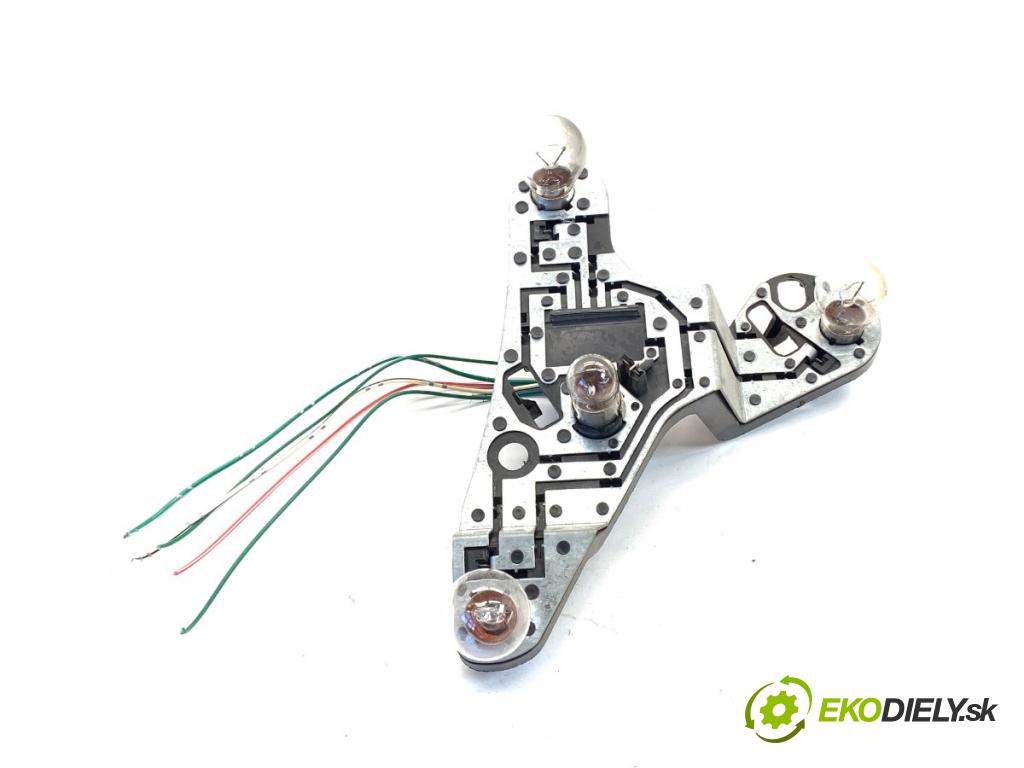 TOYOTA AVENSIS T25 liftback 2003 95 kW 1.8 (ZZT251_) 1794 vložka svetla levý zadní část 89028786