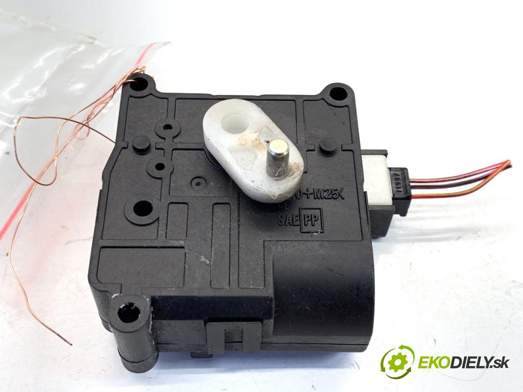 TOYOTA AVENSIS T25 liftback 2003 95 kW 1.8 (ZZT251_) 1794 Motor kúrenia 113800-2051