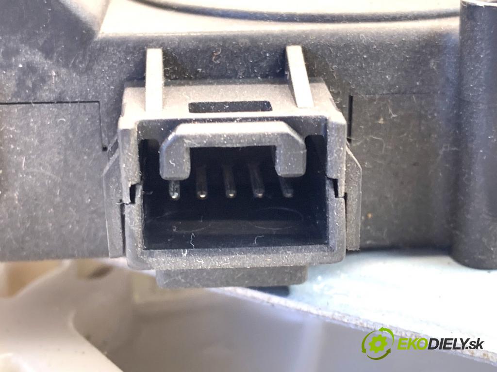 TOYOTA AVENSIS T25 liftback 2003 95 kW 1.8 (ZZT251_) 1794 Motor kúrenia AE063700-8610