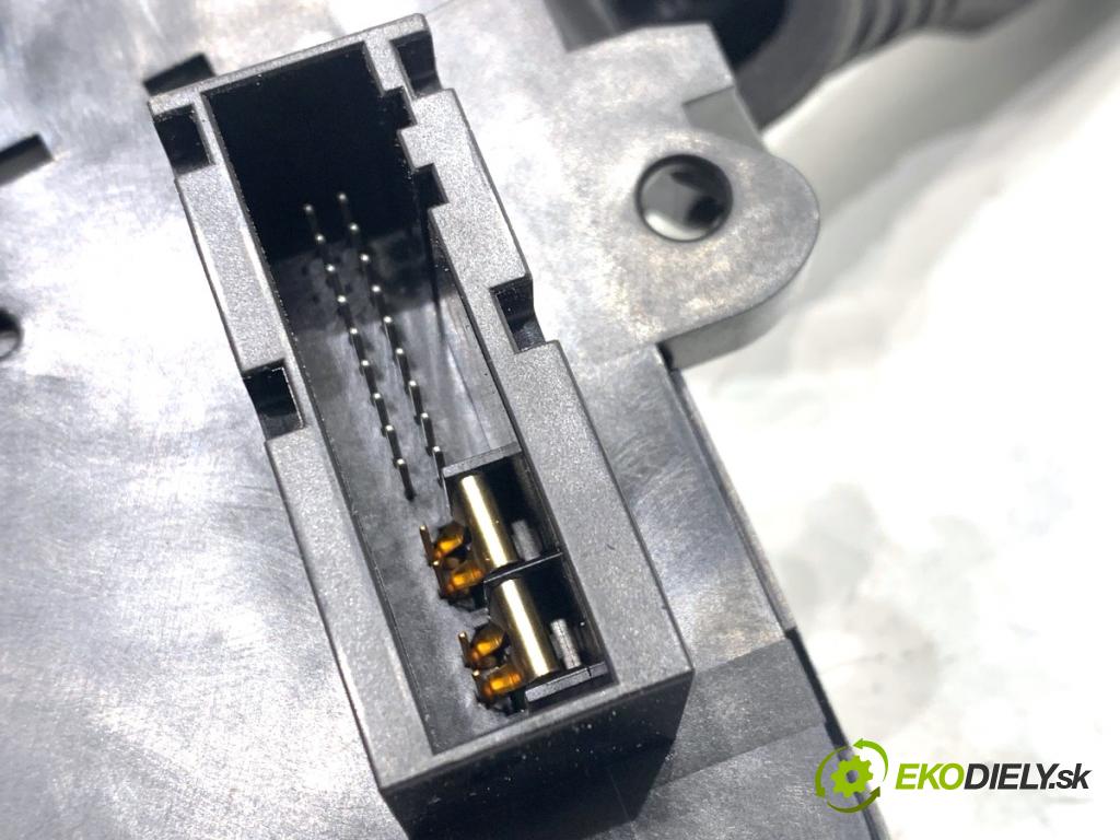 OPEL ASTRA H liftback 2007 88 kW 1.9 CDTI (L08) 1910 přepínač kombinovaný 13250221 (Páčky pod volantem)