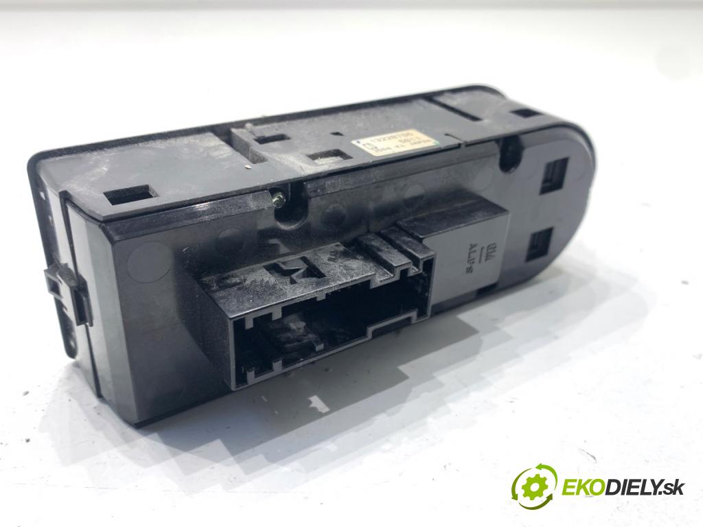 OPEL ASTRA H liftback 2007 88 kW 1.9 CDTI (L08) 1910 Prepínač okien 13228706 (Prepínacie páčky pod volantom)