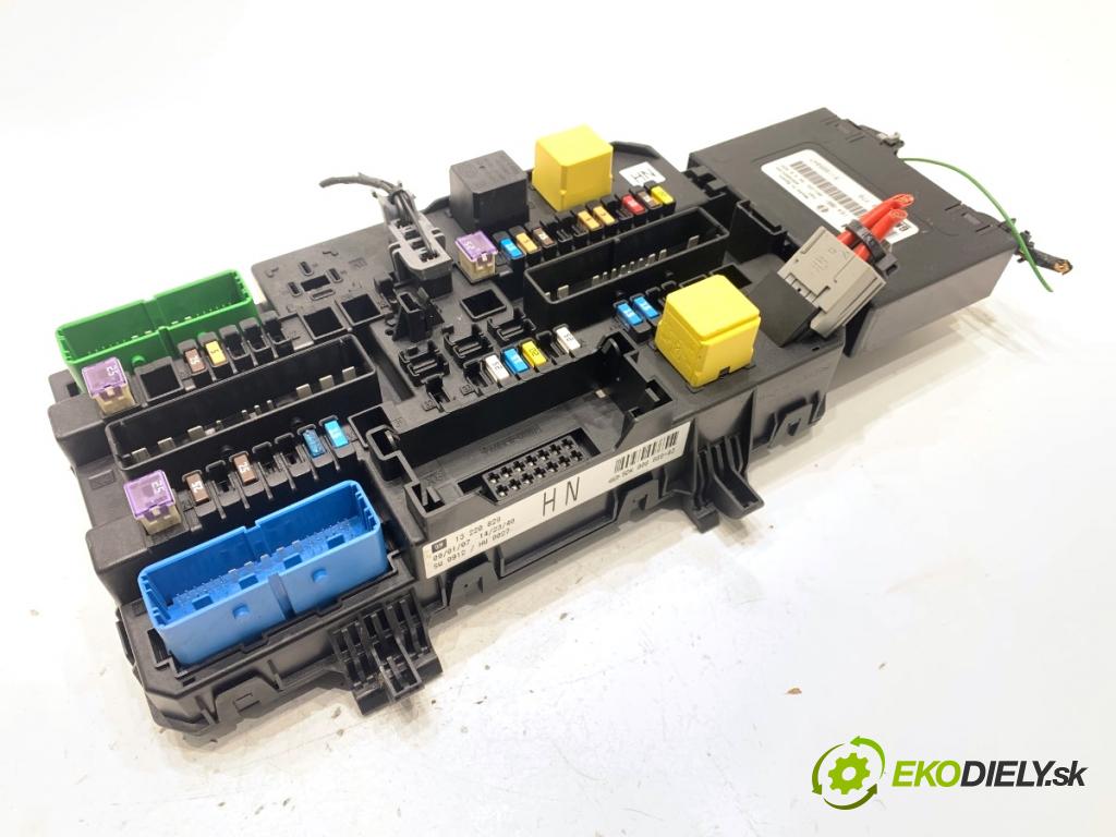 OPEL ASTRA H liftback 2007 88 kW 1.9 CDTI (L08) 1910 Modul BSI PDC 13228779 13220829