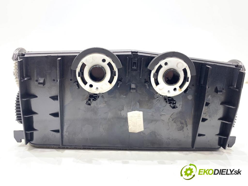 OPEL ASTRA H liftback 2007 88 kW 1.9 CDTI (L08) 1910 Mriežky kúrenia pravy predný 24465731