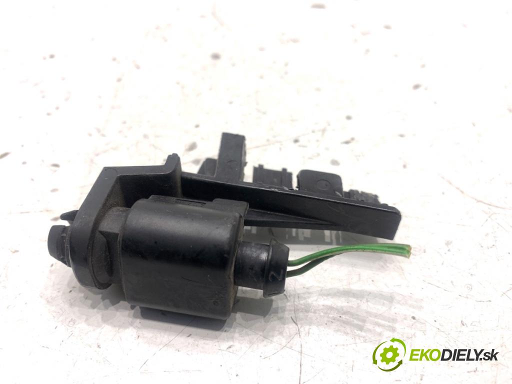 OPEL ASTRA H liftback 2007 88 kW 1.9 CDTI (L08) 1910 snímač KVALITNÍ: vzduchu 8k0820536