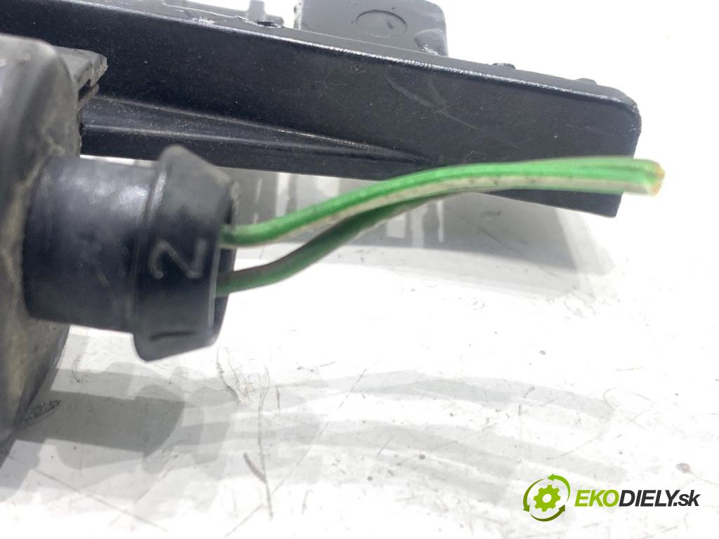 OPEL ASTRA H liftback 2007 88 kW 1.9 CDTI (L08) 1910 snímač KVALITNÍ: vzduchu 8k0820536