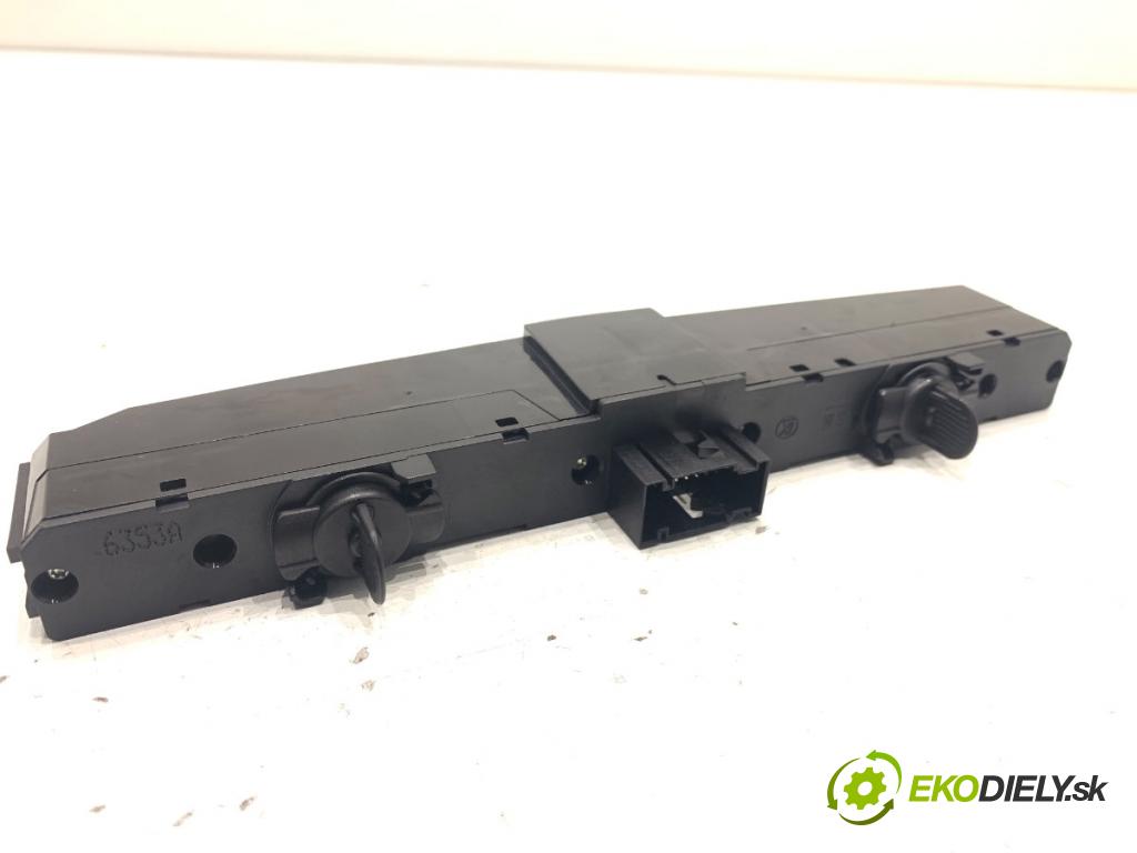 OPEL ASTRA H liftback 2007 88 kW 1.9 CDTI (L08) 1910 SPÍNAČE: ohrievania, vyhrievania sedačky 13100112