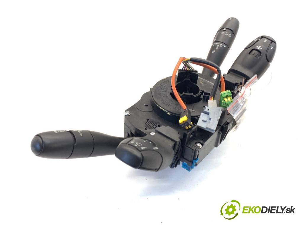 CITROEN C5 II Kombi 2004 80 kW 1.6 HDi (RE8HZB) 1560 přepínač kombinovaný 96496662XT (Páčky pod volantem)
