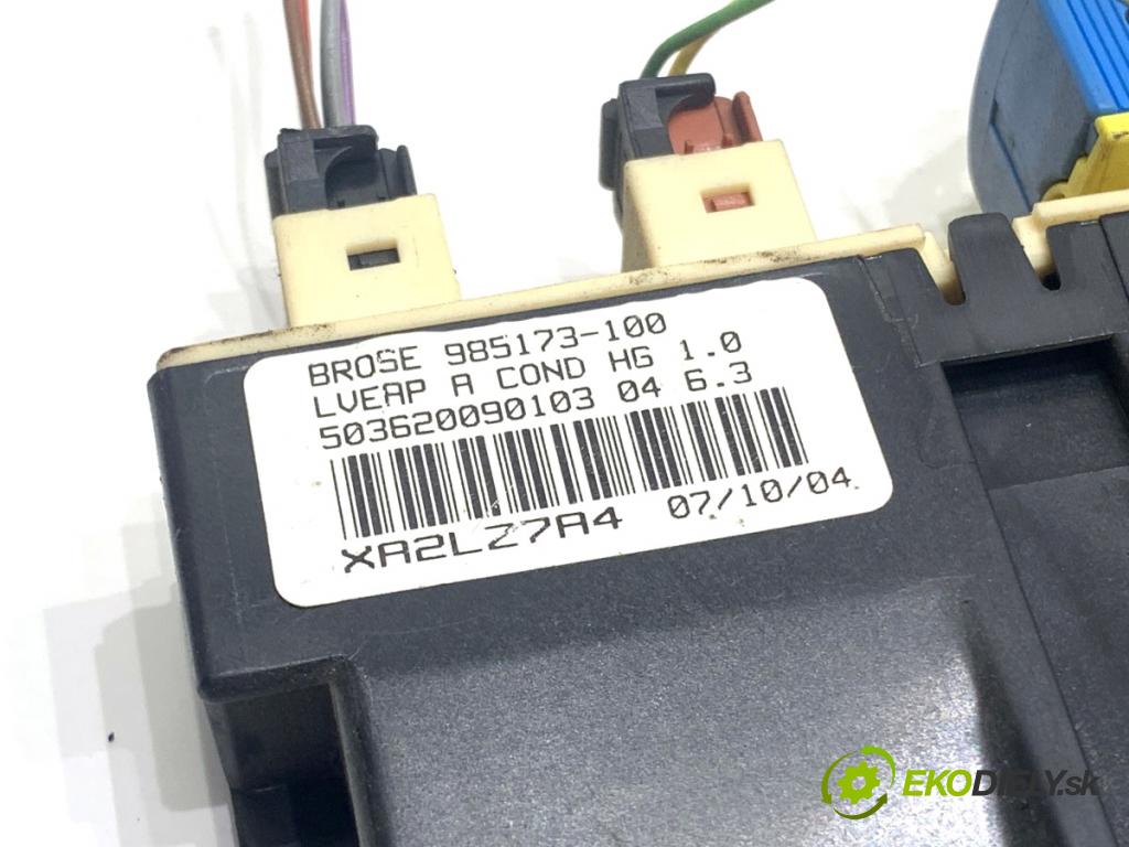 CITROEN C5 II Kombi 2004 80 kW 1.6 HDi (RE8HZB) 1560 mechanismus okna levý přední část 997833