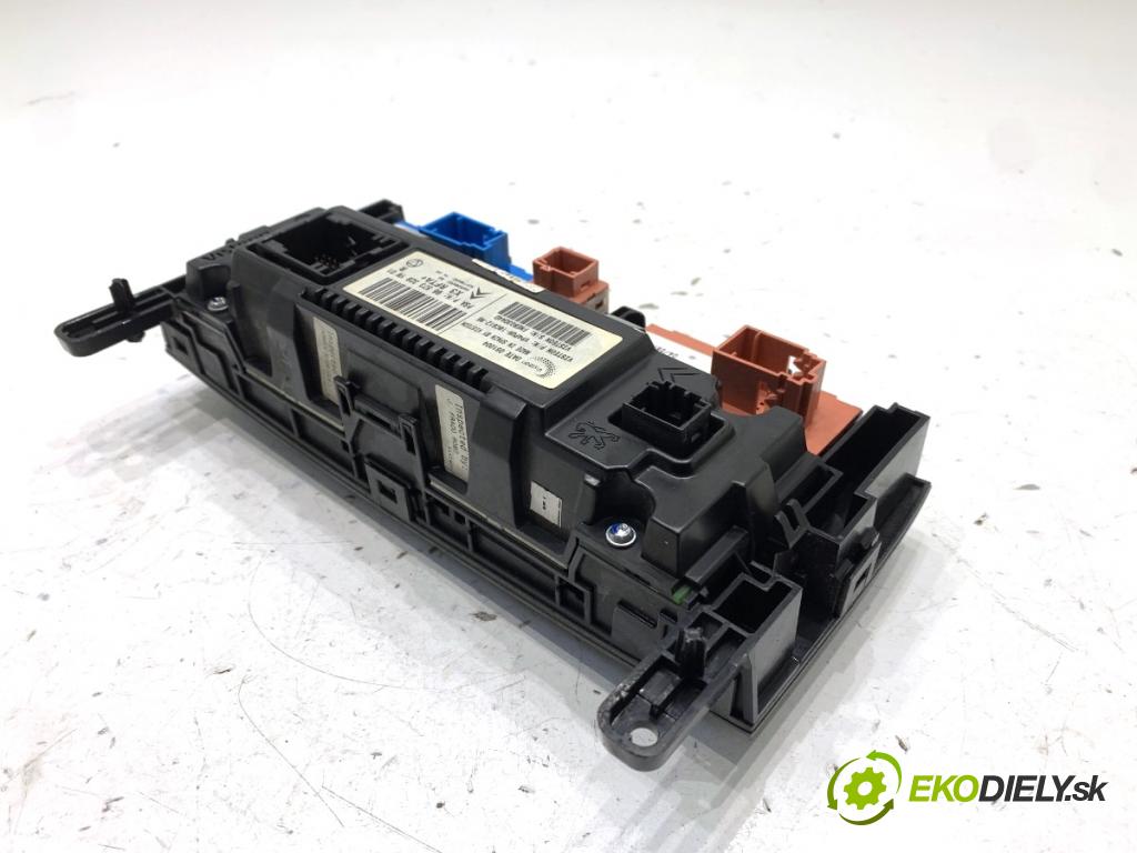 CITROEN C5 II Kombi 2004 80 kW 1.6 HDi (RE8HZB) 1560 Panel ovládaní topení 96573328 (Páčky pod volantem)