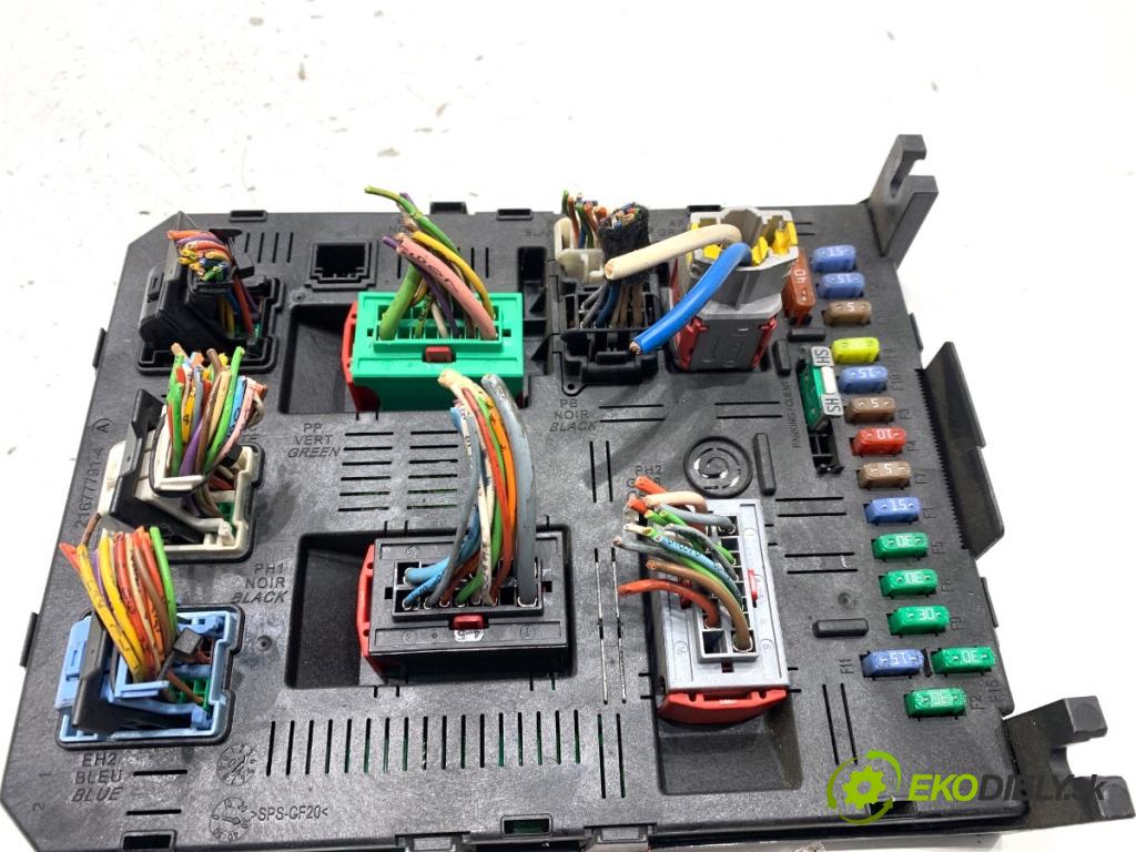 CITROEN C5 II Kombi 2004 80 kW 1.6 HDi (RE8HZB) 1560 Modul BSI 2167923128 (Poistková skrinka)
