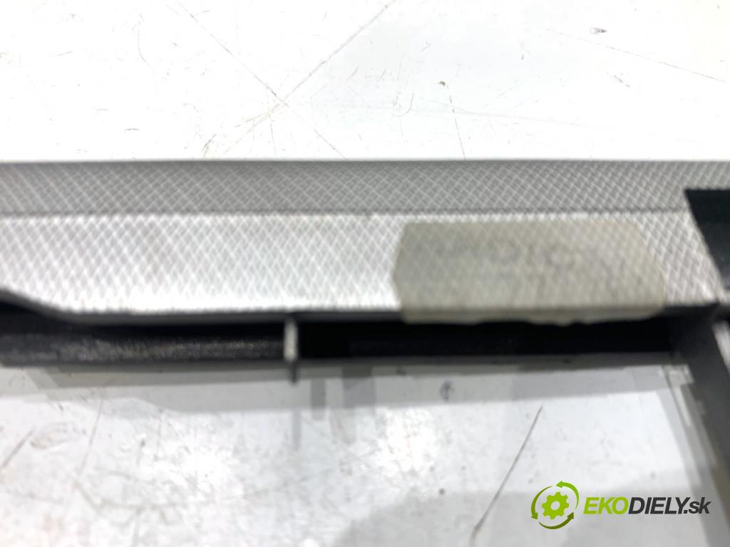 CITROEN C5 II Kombi 2004 80 kW 1.6 HDi (RE8HZB) 1560 lišty kryt  (Lišta)