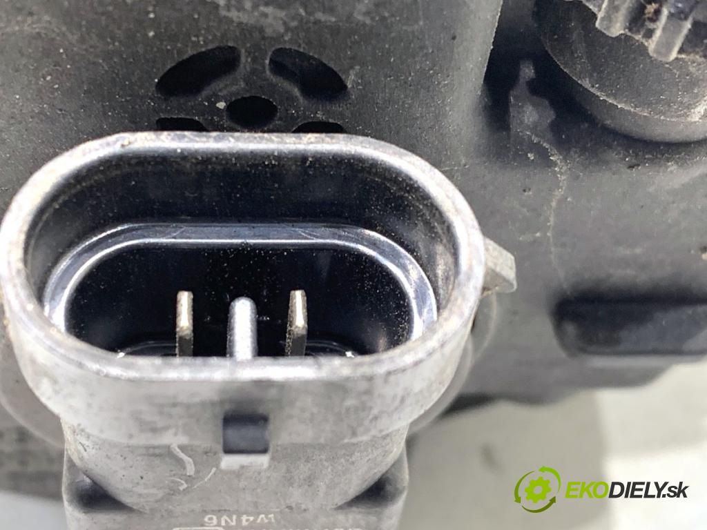 CITROEN C5 II Kombi 2004 80 kW 1.6 HDi (RE8HZB) 1560 Hmlové svetlo, hmlovka ľavy predný 89210094