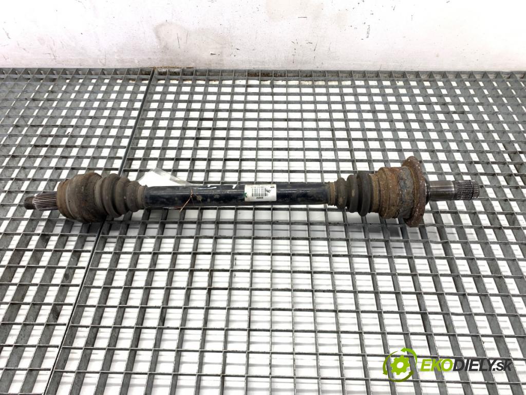 BMW F25 SUV 2013 190 kW xDrive 30 d 2993 poloos levý zadní část 7598035