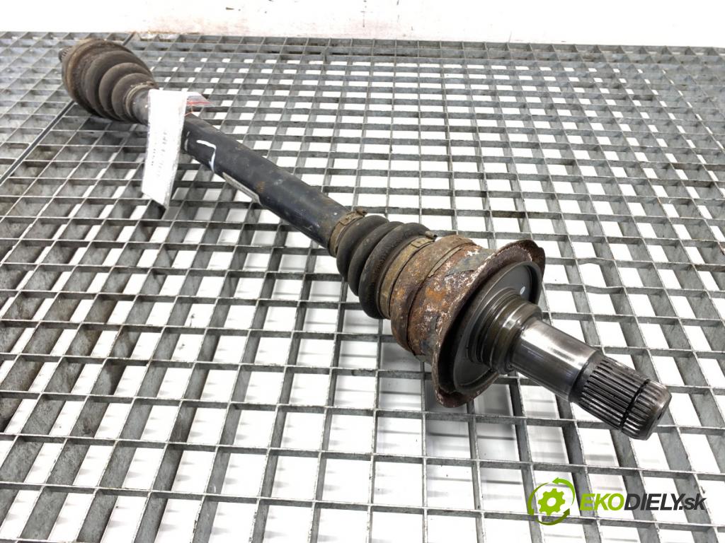 BMW F25 SUV 2013 190 kW xDrive 30 d 2993 poloos levý zadní část 7598035