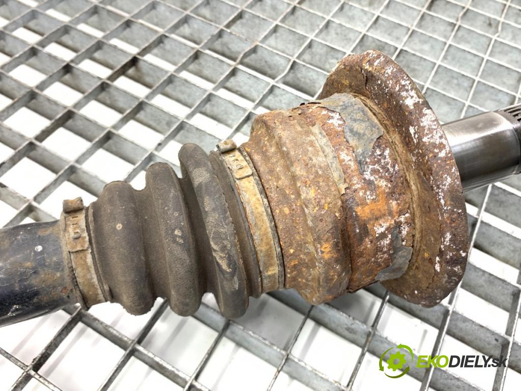 BMW F25 SUV 2013 190 kW xDrive 30 d 2993 poloos levý zadní část 7598035