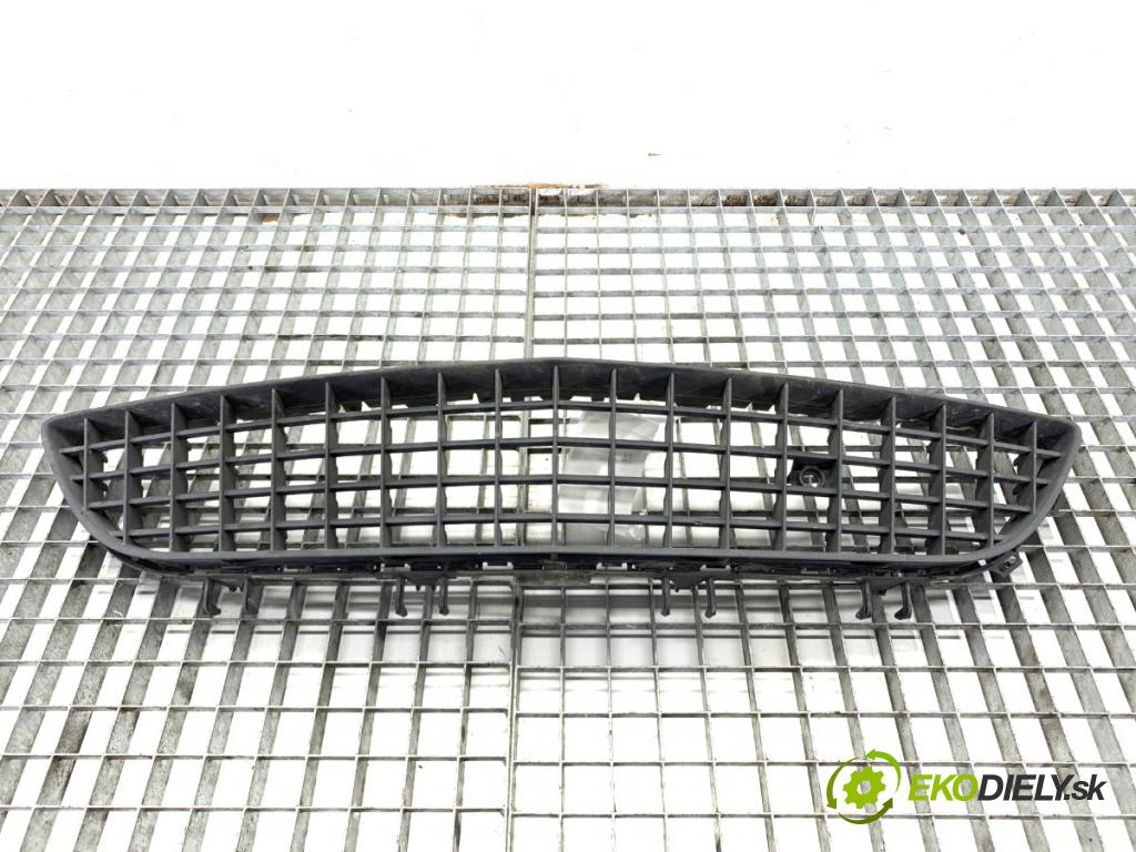OPEL ASTRA H liftback 2007 88 kW 1.9 CDTI (L08) 1910 Mriežky nárazníka predný stredna 13225758