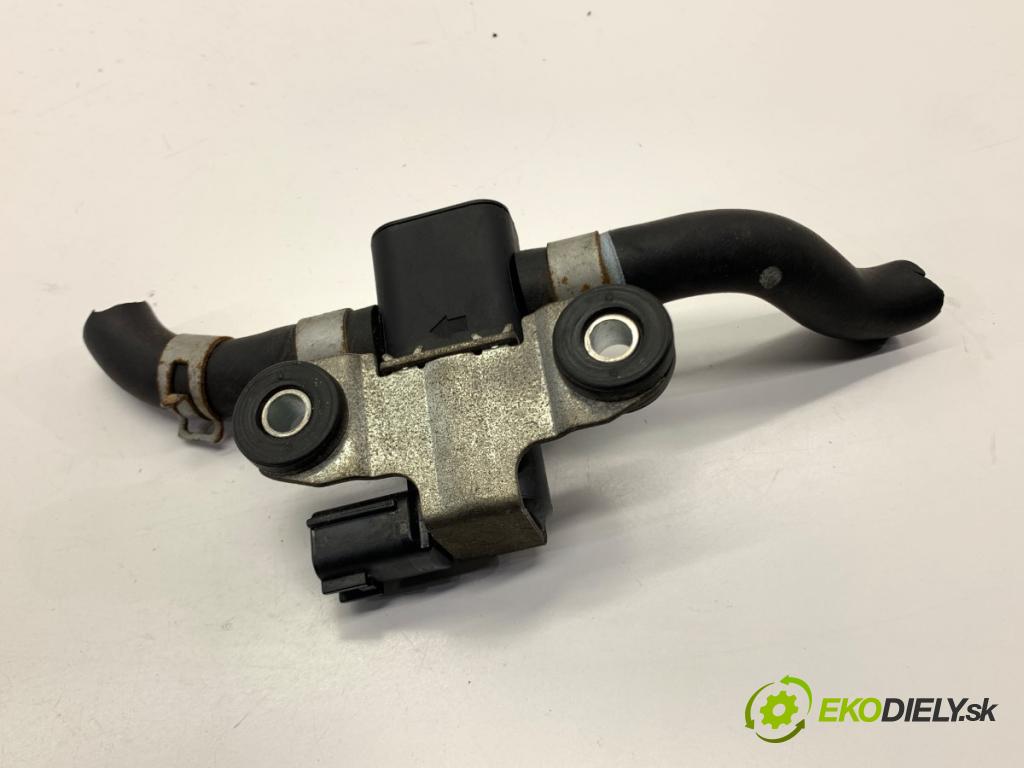 INFINITI Q50 sedan 2014 268 kW 50 Hybrid AWD 3498 Ventil tlaku K5T45873 (Ventil)