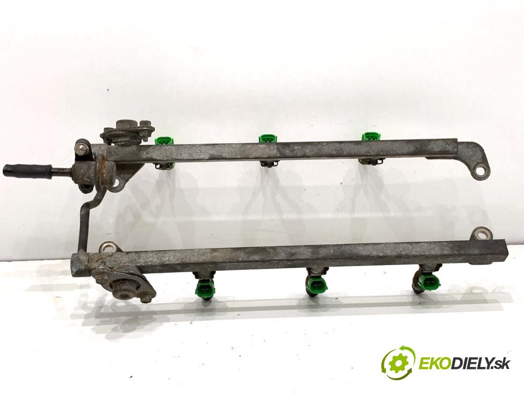 INFINITI Q50 sedan 2014 268 kW 50 Hybrid AWD 3498 lišta vstřikovací VSTŘIKOVAČE: