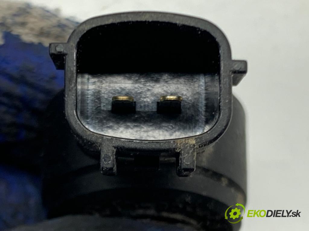 INFINITI Q50 sedan 2014 268 kW 50 Hybrid AWD 3498 snímač klepání  (Snímač)