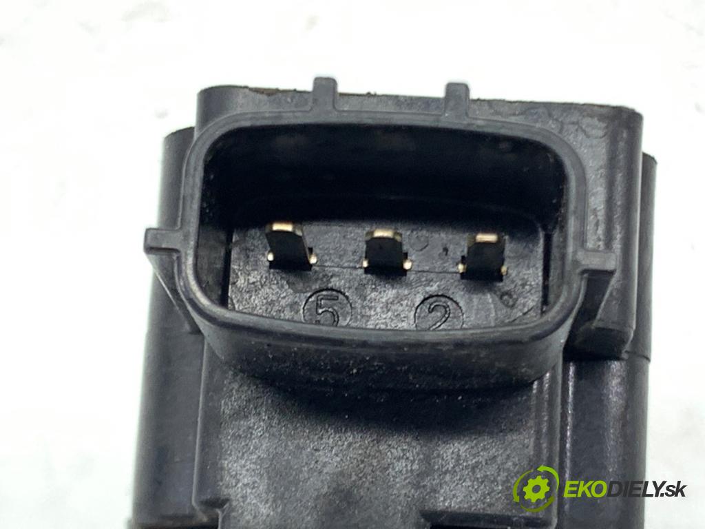 INFINITI Q50 sedan 2014 268 kW 50 Hybrid AWD 3498 Cievka zapaľovacia 22448JA10C (Zapaľovacia cievka)