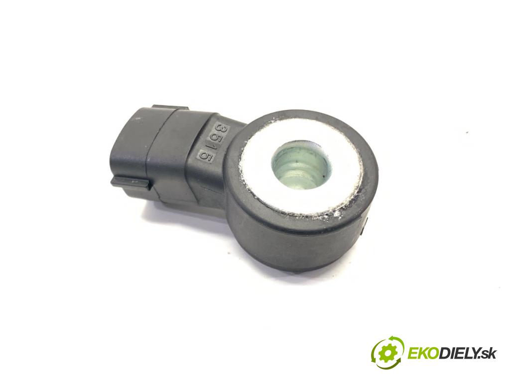 INFINITI Q50 sedan 2014 268 kW 50 Hybrid AWD 3498 snímač klepání  (Snímač)