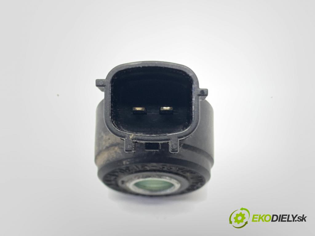 INFINITI Q50 sedan 2014 268 kW 50 Hybrid AWD 3498 snímač klepání  (Snímač)