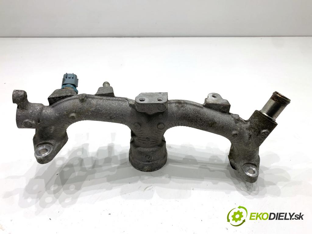 INFINITI Q50 sedan 2014 268 kW 50 Hybrid AWD 3498 Rúra vody 