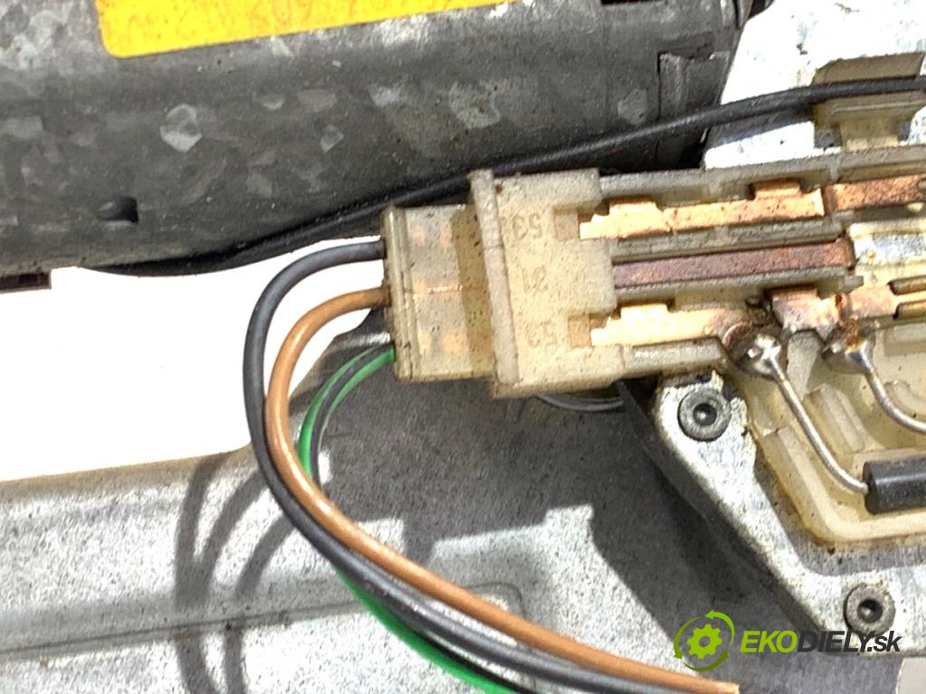 VW TRANSPORTER T4 Autobus 1995 57 kW 2.4 D 2370 Motor stieračov zad 701955718A