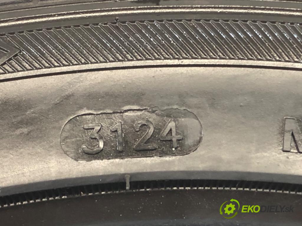 --- --- PNEUMATIKY: zima 1X 225/40 19" TRACMAX: