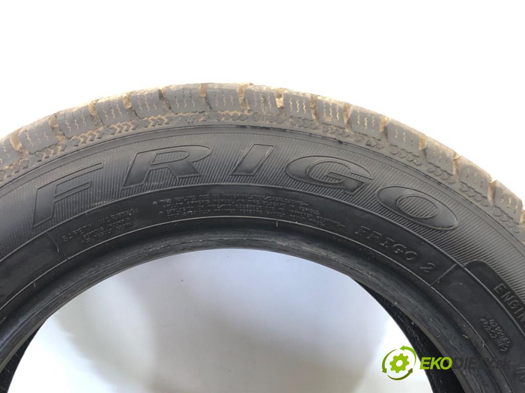 --- ---      PNEUMATIKY: zima 2X 195/60 15" DĘBICA