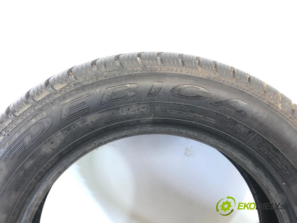 --- ---      PNEUMATIKY: zima 2X 195/60 15" DĘBICA