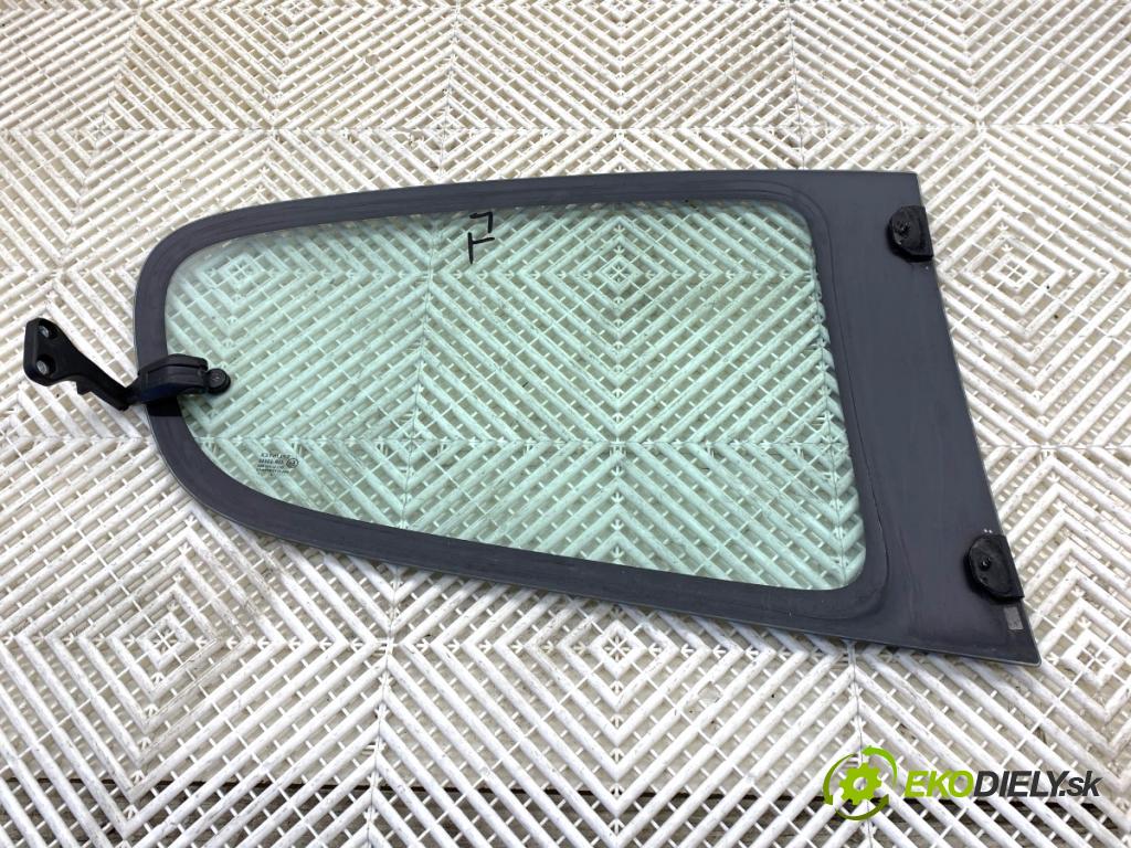 CITROEN C1 liftback 2007 40 kW 1.4 HDi 1398 Okno ľavy zad