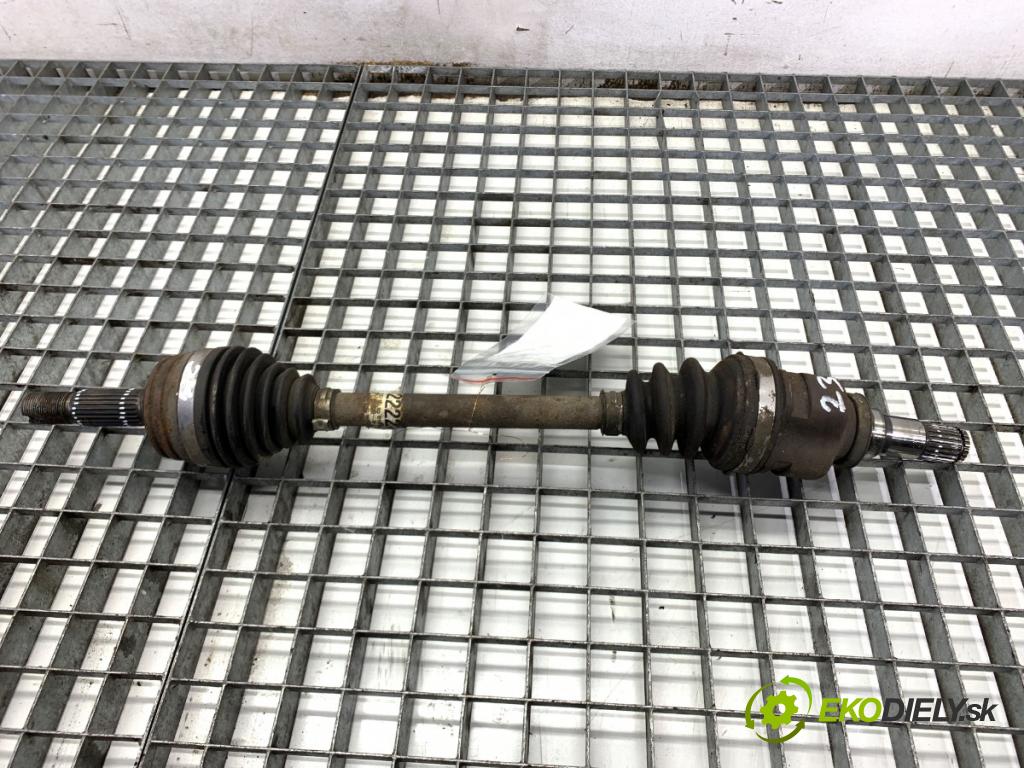 CITROEN C1 liftback 2007 40 kW 1.4 HDi 1398 poloos levý přední část 