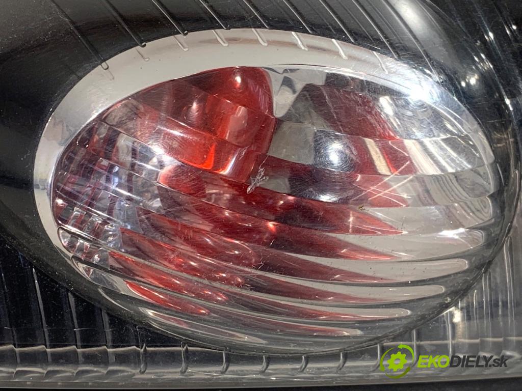 CITROEN C1 liftback 2007 40 kW 1.4 HDi 1398 světlo pravý zadní část 81550-0H060