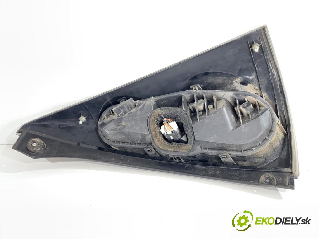 CITROEN C1 liftback 2007 40 kW 1.4 HDi 1398 světlo levý zadní část 81560-0H060