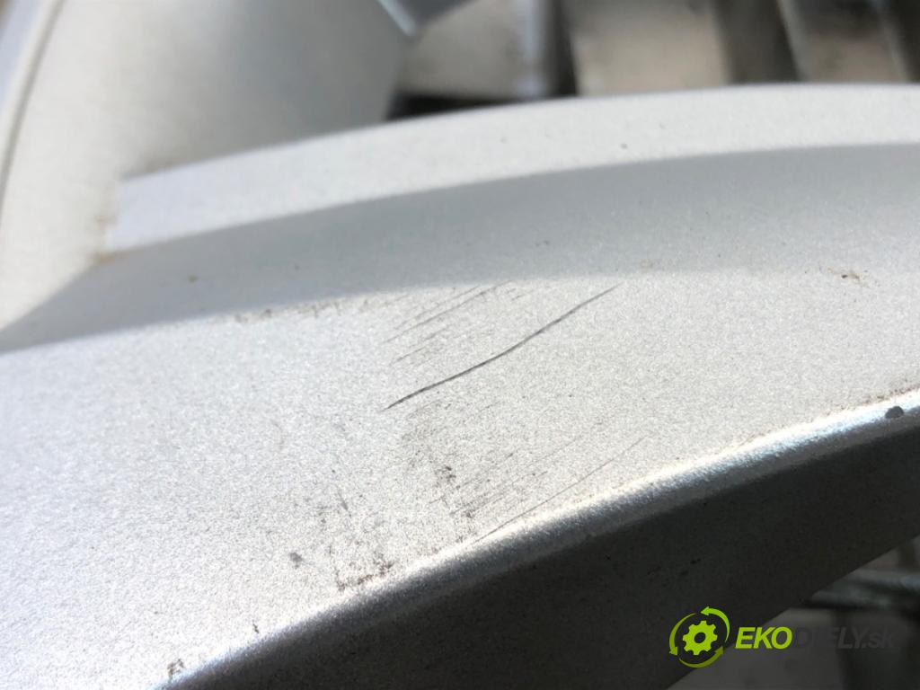 CITROEN C1 liftback 2007 40 kW 1.4 HDi 1398 puklica 14