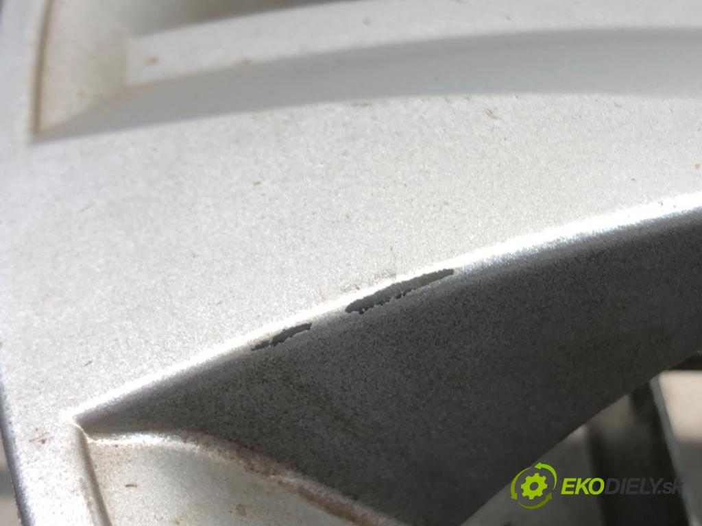 CITROEN C1 liftback 2007 40 kW 1.4 HDi 1398 puklica 14